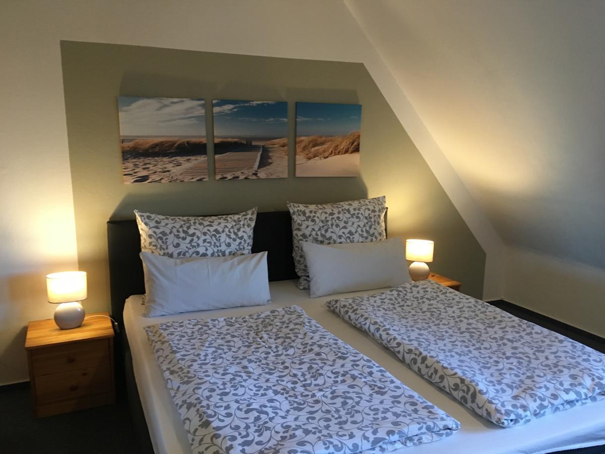 Gaestehaus Zur Linde Otterndorf Exteriör bild