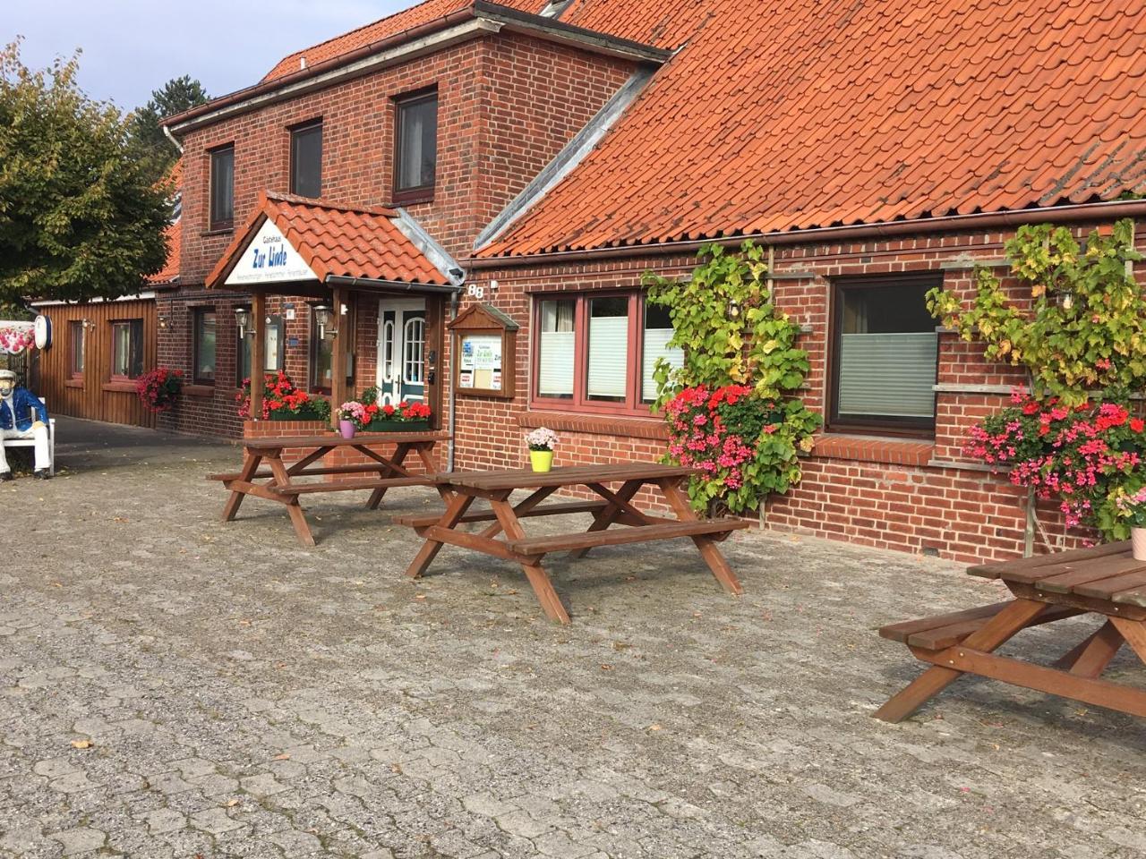 Gaestehaus Zur Linde Otterndorf Exteriör bild